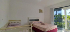 Casa Verde- MAR-A/c+650m Praia+WIFI+Suíte 2º andar